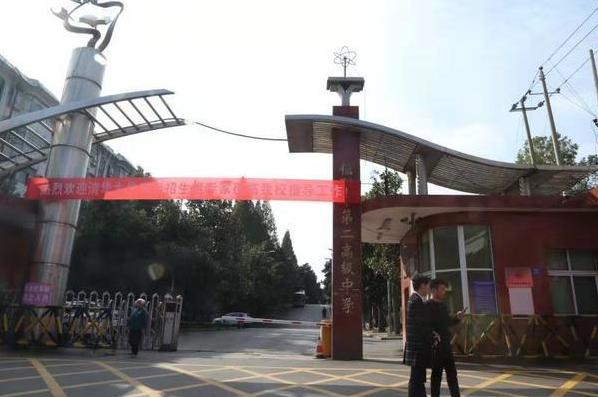 信陽車禍背后的故事，小巷美食寶藏與意外瞬間揭秘