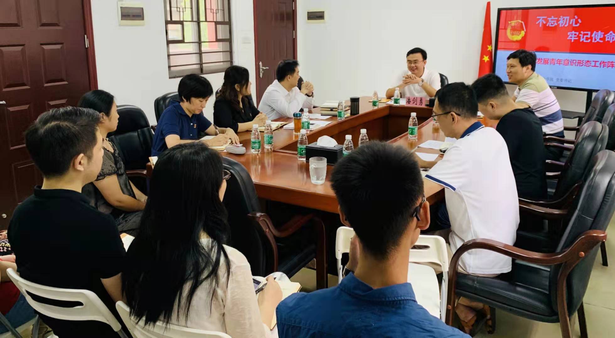自然美景之旅，黨團課最新與內(nèi)心的平和寧靜探尋