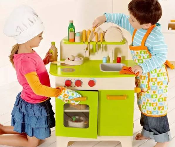 小女孩最新玩具趨勢與選擇探討，時尚之選揭秘